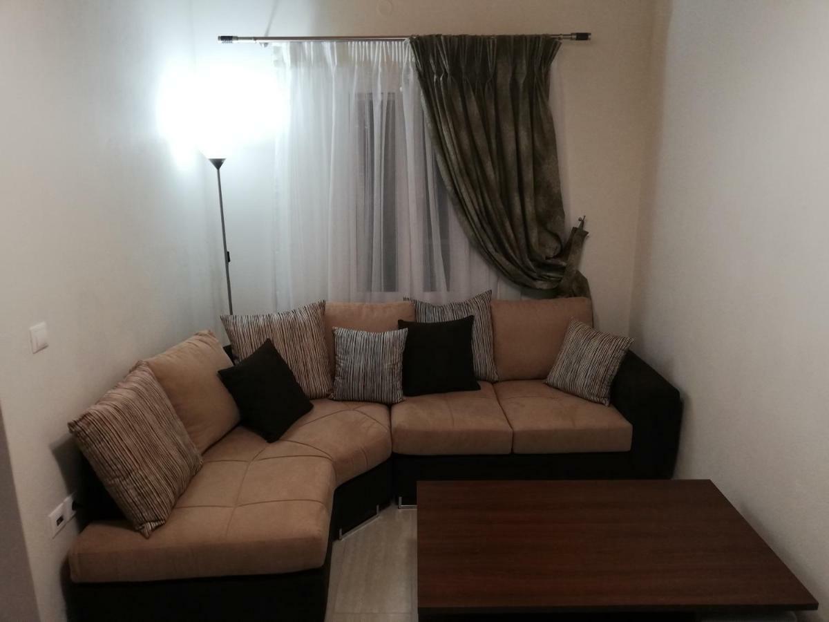 Iremia Rooms 阿达玛斯 外观 照片